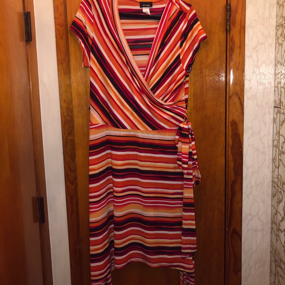 Striped orange 🍊 knee length dress 👗